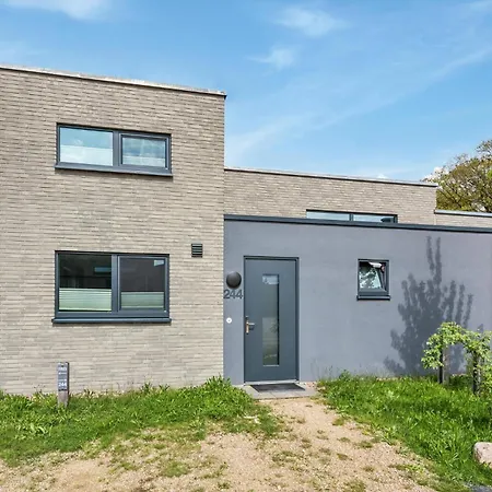 Amazing In Lembruch-duemmer With Kitchen